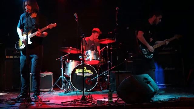 Ašpergerov Sindrom - Stone Free live (cut) смотреть онлайн