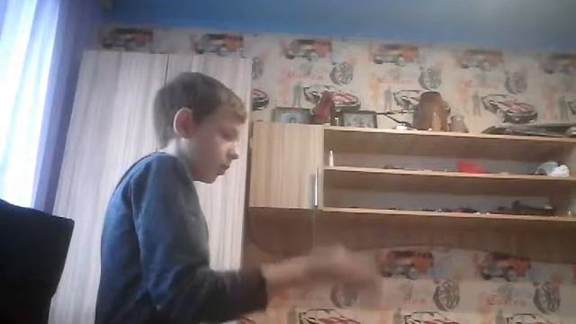 Как сделать бумажный керамбит!! @Трюки@ смотреть онлайн