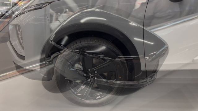 Mitsubishi Eclipse Cross Plug-in Hybrid Intense+ 2023 смотреть онлайн