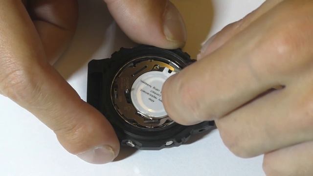Замена батарейки в часах Casio G-Shock DW-5600 смотреть онлайн