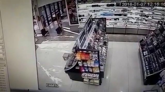 «Если вы узнали товарищей на видео, просьба срочно сообщить» смотреть онлайн