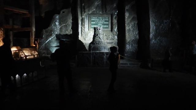 DAY 12 - KRAKOW, POLAND - Black Madonna, City tours and Salt Mines? смотреть онлайн