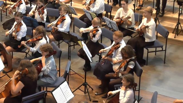Pachelbel's Canon in D major (Пахельбель И., Канон ре-мажор) - Children's Symphony Orchestra смотреть онлайн