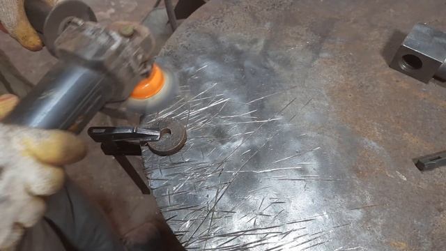 DIY. Restoration Of The Old Vice Of The USSR. Perfect Vise Restoration-Реставрация старых тисков.