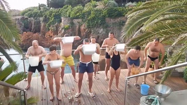 Ice Bucket Challenge и Корпорация "Центр" смотреть онлайн