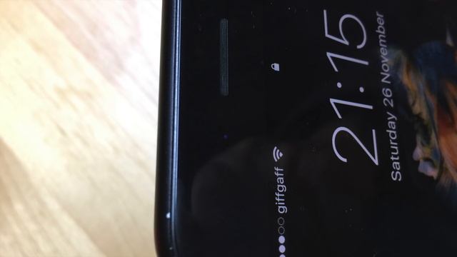 Царапины на iPhone 7!!! Бракованный ли твой телефон? Облезание покрытия на гранях и задней панел смотреть онлайн