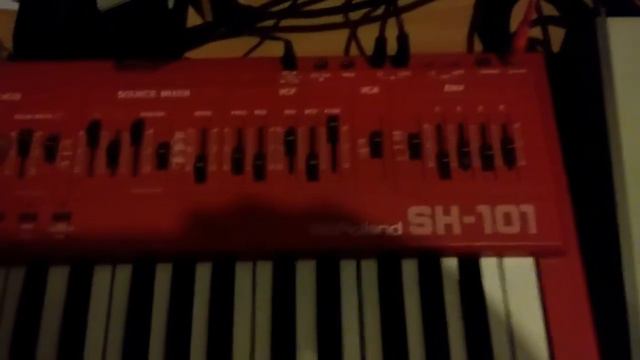 Roland TR-909 Classic Analog House Music!! смотреть онлайн