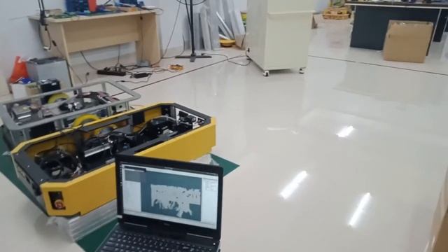 Mobile robot with A* and Dynamic Window Approach in static environment смотреть онлайн