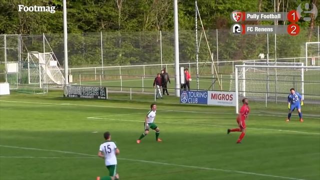 Defender scores stunning overhead kick … own goal – video смотреть онлайн