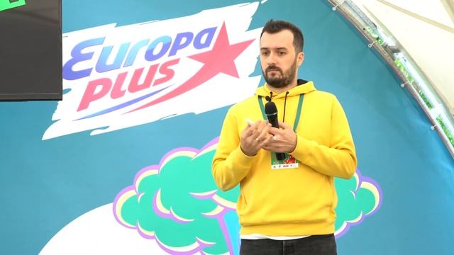 Юрий Брусков - Чтобы сделать мир лучше, нужно на ночь всего лишь… | GeekPicnic 2019 | HARD IT смотреть онлайн