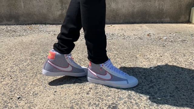 Nike Blazer Mid ‘77 Gray and White Review and On Feet смотреть онлайн