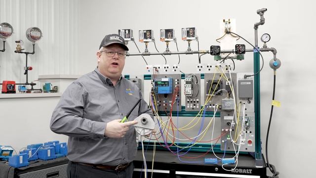 How Ultraviolet Scanners Work - Weekly Boiler Tip смотреть онлайн