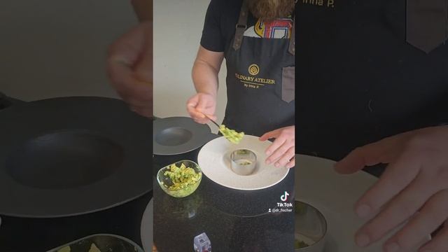 Нежнейший Тартар из Лосося. идеальный рецепт. элементарно и очень вкусно. бомбито!!! смотреть онлайн