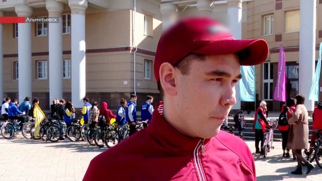 В Альметьевске прошел традиционный велопробег, приуроченный ко Дню космонавтики