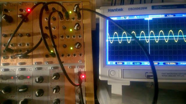 Модульный синтезатор. VCA-1 смотреть онлайн