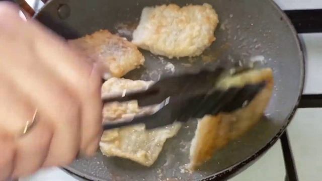 Минтай в томате. Рецепт вкусной рыбы в томатном соусе с овощами. смотреть онлайн