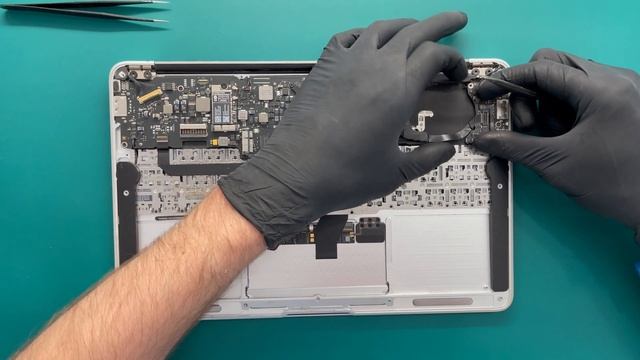 Wymiana Baterii MacBook Air 11
