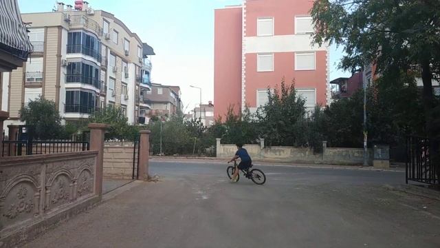 Где мы живем в Турции? | Район Кепез в Анталии, опасный, или нет? смотреть онлайн