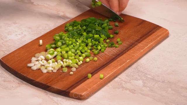 Приготовьте самые вкусные картофельные оладьи - с солеными огурцами и яйцами смотреть онлайн