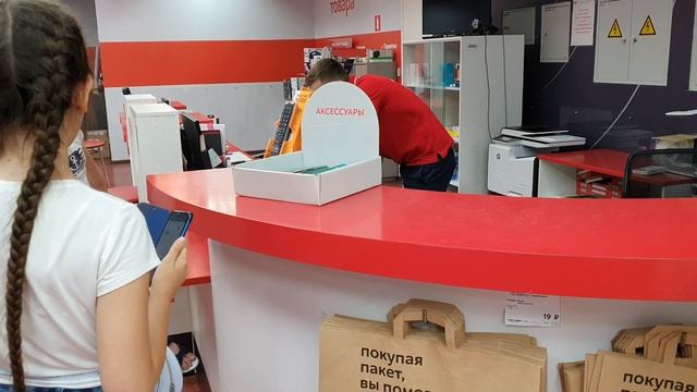 Нам выдали наушники к Honor 20 смотреть онлайн