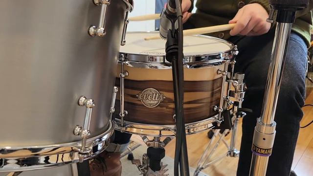 (SOLD) Snares - Evetts Drums 6.5x14 Spotted Gum Ply Snare Drum w/Blackheart Sassafras Veneer смотреть онлайн