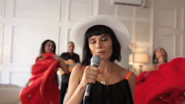 Жестокий романс 2. Песенка про несчастную любовь и винишко. смотреть онлайн