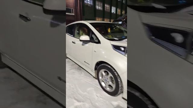 Ниссан лиф и лайфхак от Ильназа смотреть онлайн