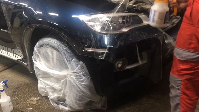 Процесс нанесения антигравийной плёнки Hexis Bodyfence на BMW X6 смотреть онлайн