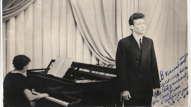3. Серенада ("Serenade") "В ярком свете зари", П. И. Чайковский, слова П. Коллена смотреть онлайн