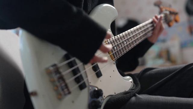 Atreyu - Catastrophe | Bass Cover смотреть онлайн