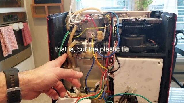 Water Pump and Solenoid Block Replacement on Breville Barista Express 870XL смотреть онлайн