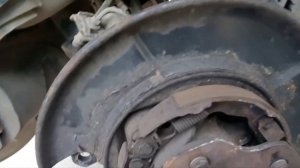 Замена задние тормозные диски на NISSAN QASHQAI +2 J-10.