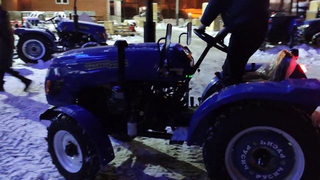 Отгрузка трактора Русич Т-224 покупателю смотреть онлайн