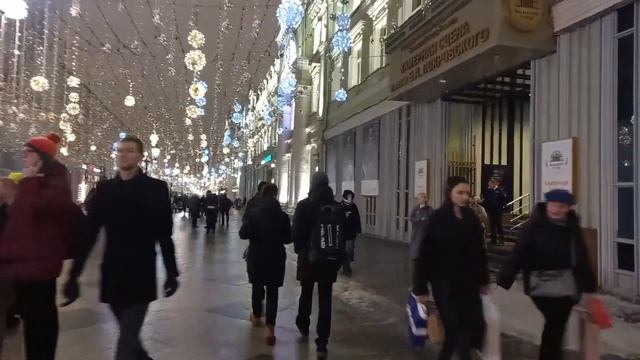 Новогодняя Гум-Ярмарка на Красной площади 2022-2023 смотреть онлайн