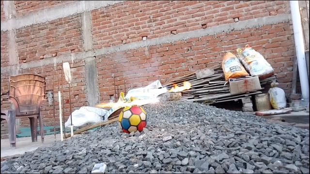 Foot Boll V/S Sutli Bom | गेंद का हुवा बुरा हाल| смотреть онлайн