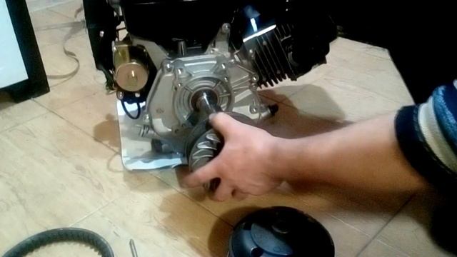 Вариатор от скутера на двигатель Lifan 190 15 л.с. смотреть онлайн