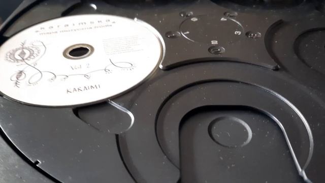 Yamaha CD C600 смотреть онлайн