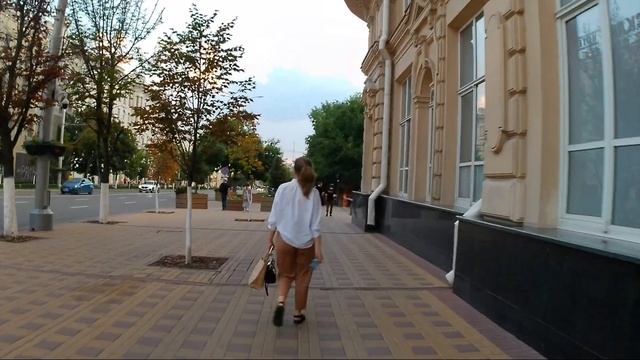 Девушка самурай в Центре Ростова на Дону Лето 2022 год смотреть онлайн