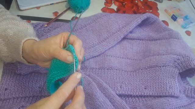 ЖЕНСКАЯ КОФТА СПИЦАМИ Р 52 _54