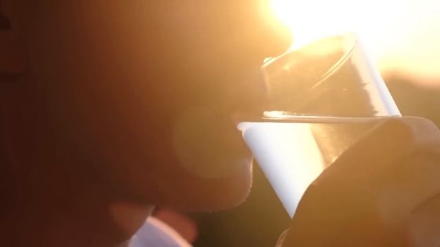 Ошибка №1, которую допускают люди, когда пьют воду? смотреть онлайн