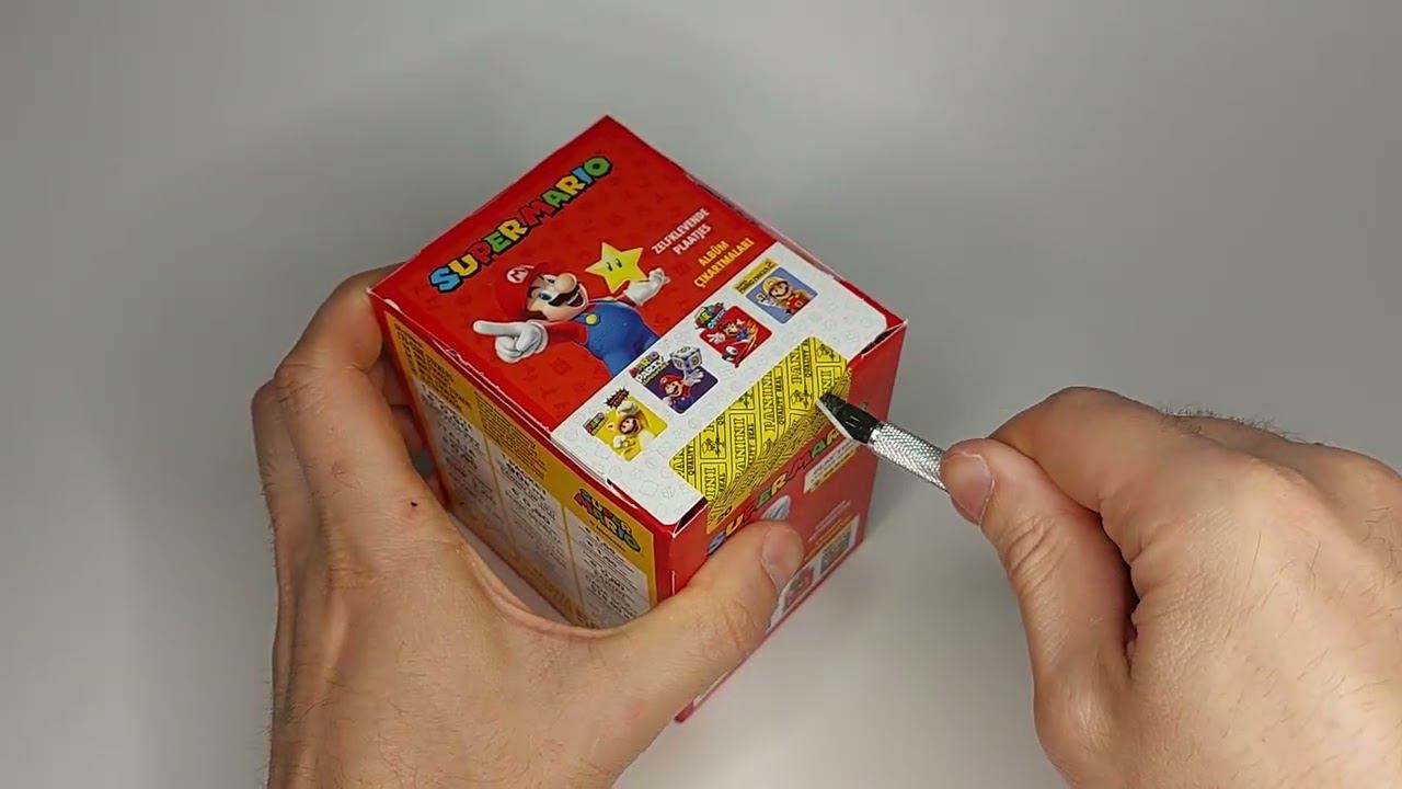 Бокс с наклейками Panini Супер Марио смотреть онлайн