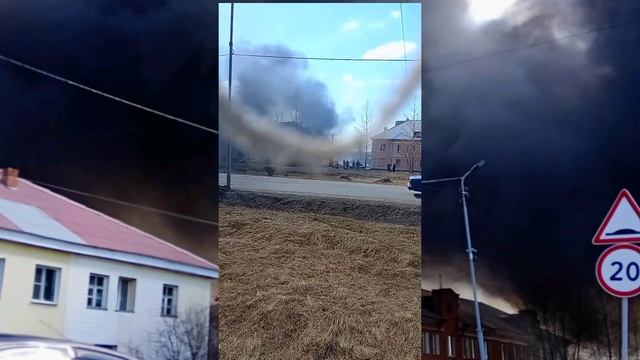 пожар в карпинске 25 апреля 2023 года смотреть онлайн