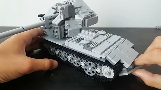 Waffenträger auf E 100 from Lego/Вафля Е100 из Лего смотреть онлайн