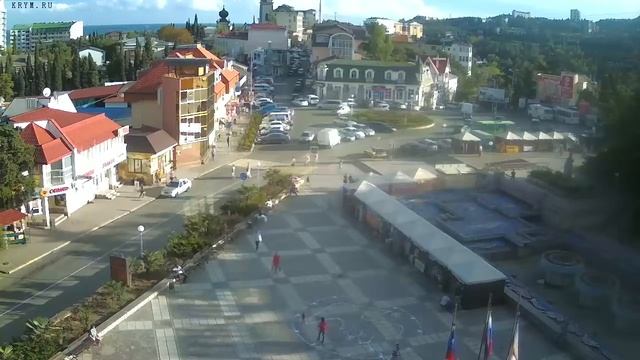 Вебкамера "Площадь Советская". Запись 20.09.2016 17:00:18 смотреть онлайн