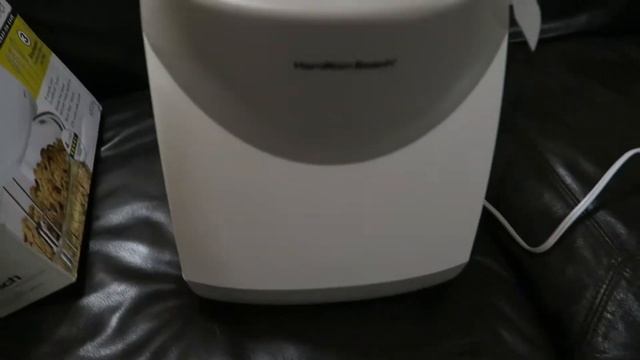 Hamilton Beach HomeBaker Bread Maker & Hamilton Beach Hand Mixer Unboxing | Food Lion Fun|MokenchiT смотреть онлайн