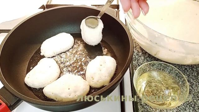 Постные ОЛАДЬИ на ВОДЕ без яиц и кефира / Пышные ОЛАДЬИ из НИЧЕГО / Вкусные оладушки НА ЗАВТРАК смотреть онлайн