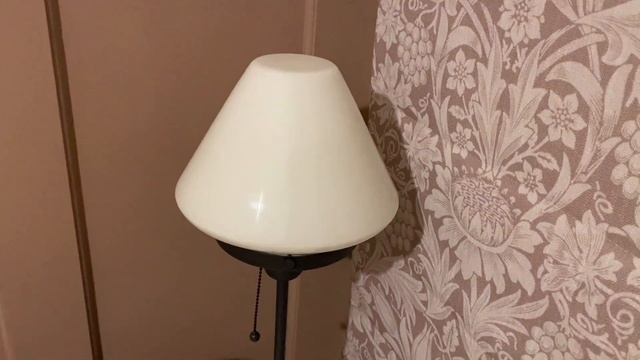 What Are These Round Pin Sockets In The UK? смотреть онлайн