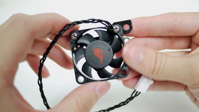 ASUS ROG Zenith Extreme Cooling Kit Installation смотреть онлайн