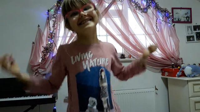 Кавер на песню ♡замела метелица♡ смотреть онлайн