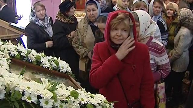 Православные христиане отмечают Благовещение Пресвятой Богородицы смотреть онлайн